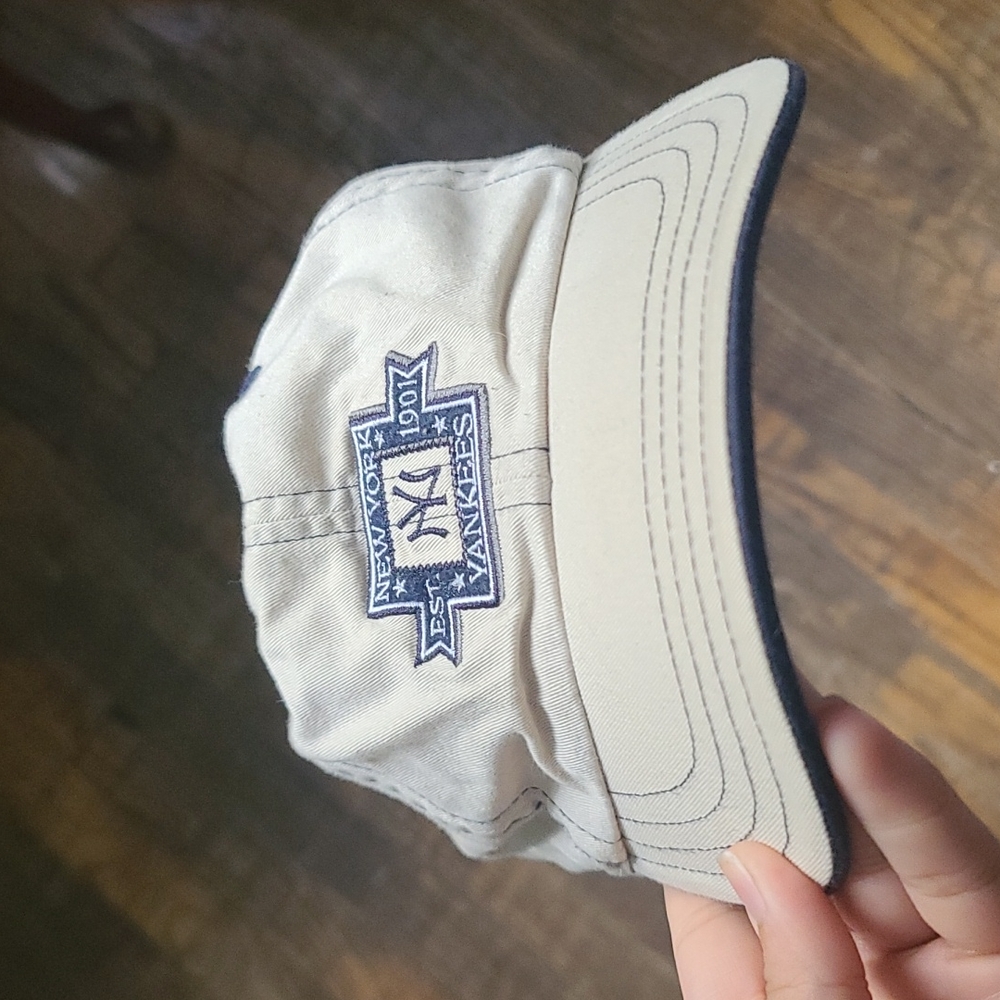 Ny yankee cap est 1901
